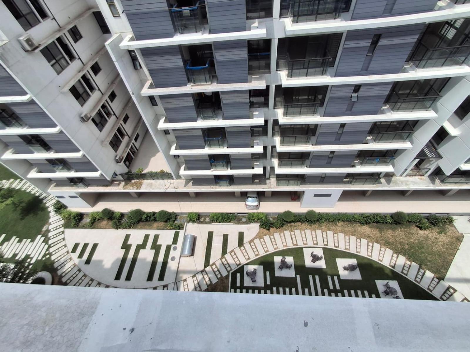 Elegant Secured Family Apartment With Open Space Dhaka Exteriör bild