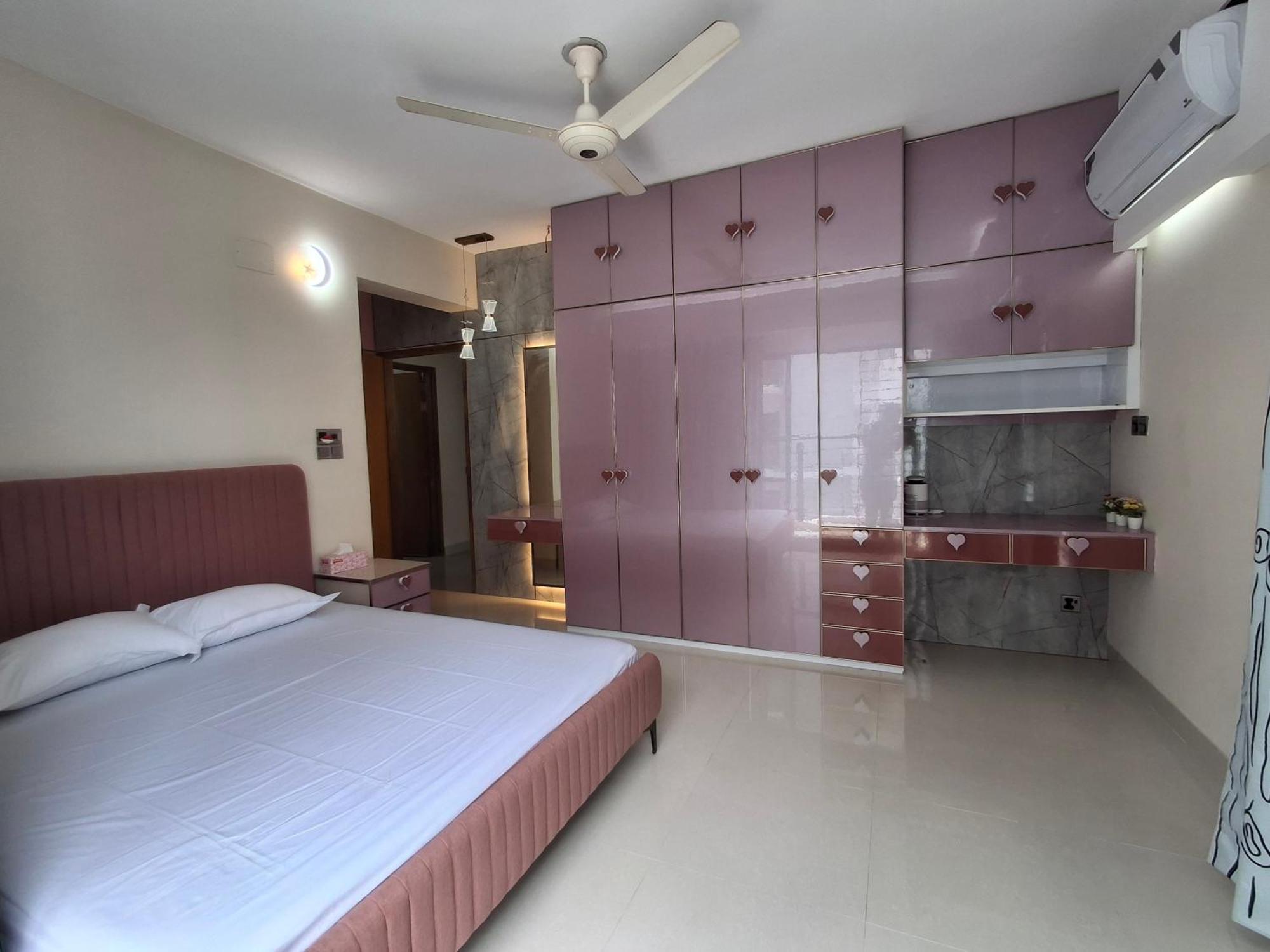 Elegant Secured Family Apartment With Open Space Dhaka Exteriör bild