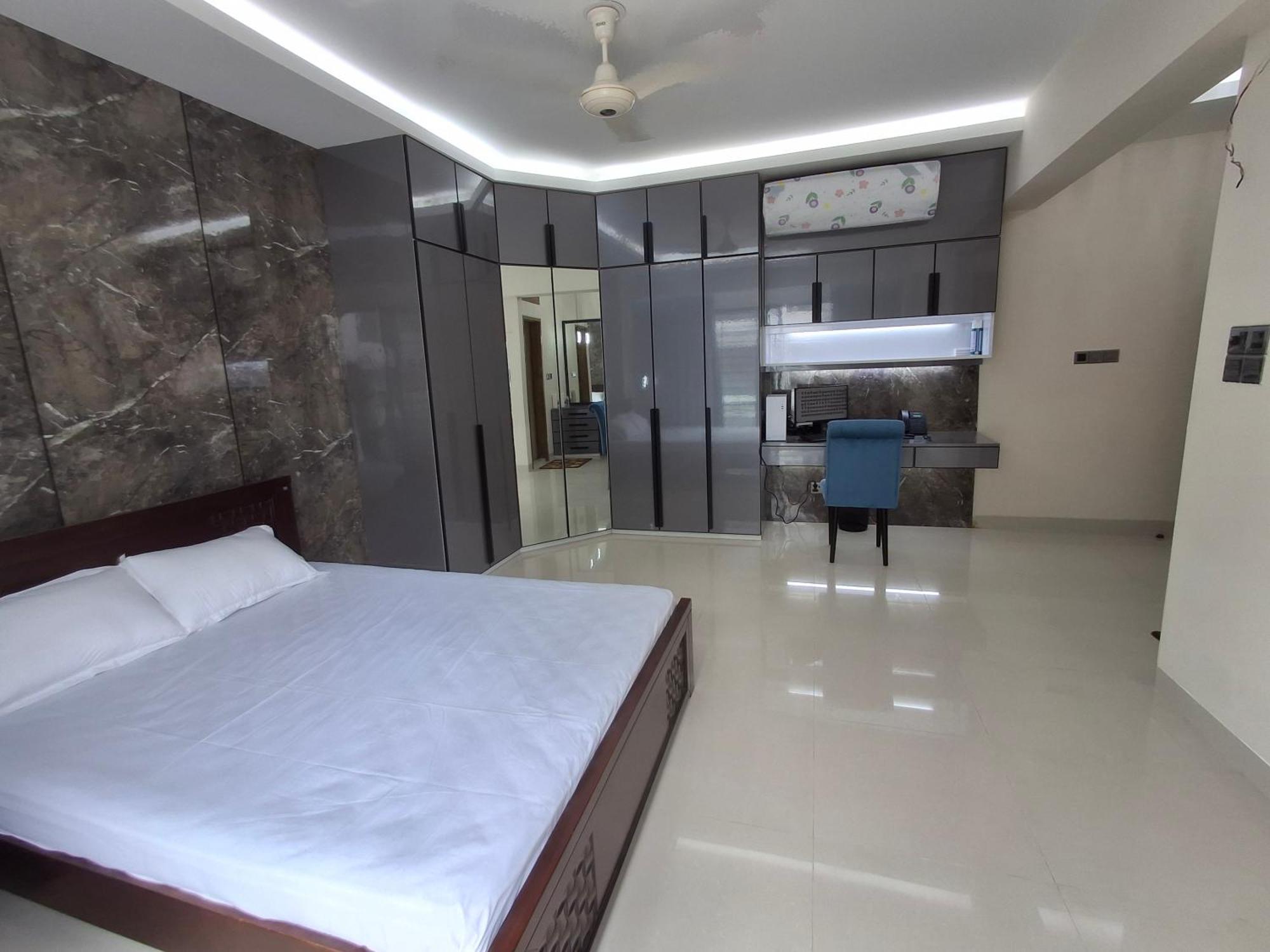 Elegant Secured Family Apartment With Open Space Dhaka Exteriör bild